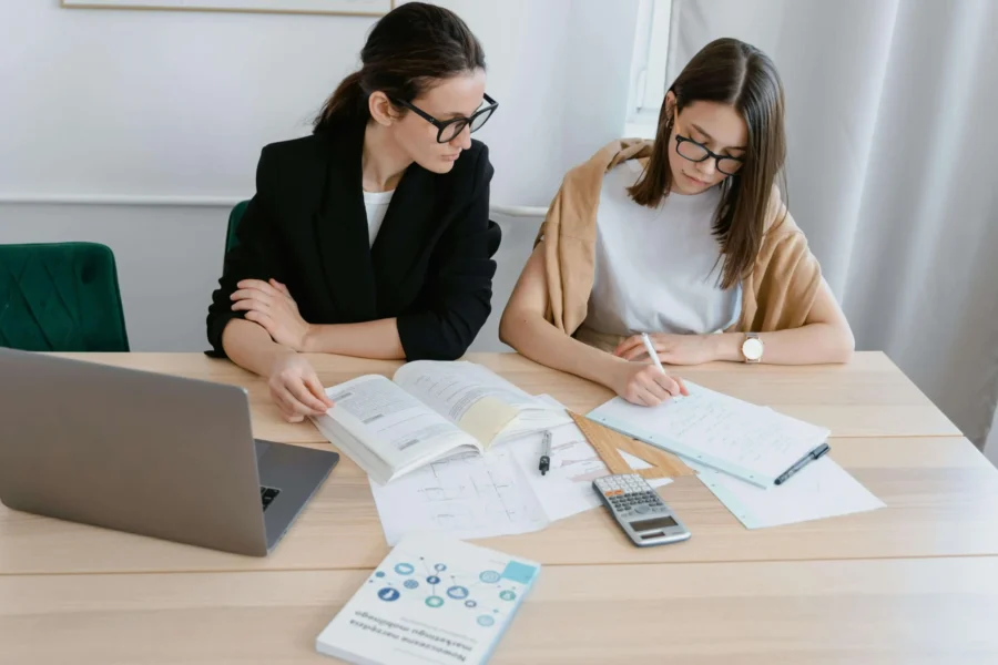 "Bir grup öğrenciyle yapılan IELTS hazırlık eğitimi.
